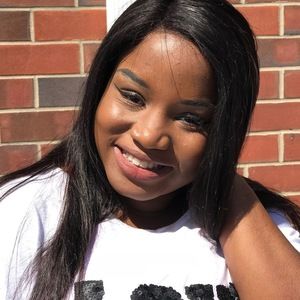 Meet your Posher, Malvina